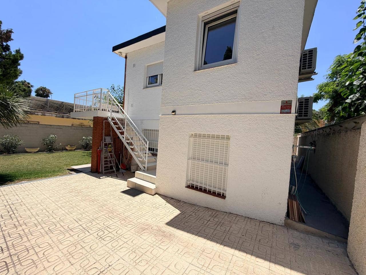 4 camera da letto Villa da affittare in Alicante citta con garage - 3.600 € (Rif: 9944960)
