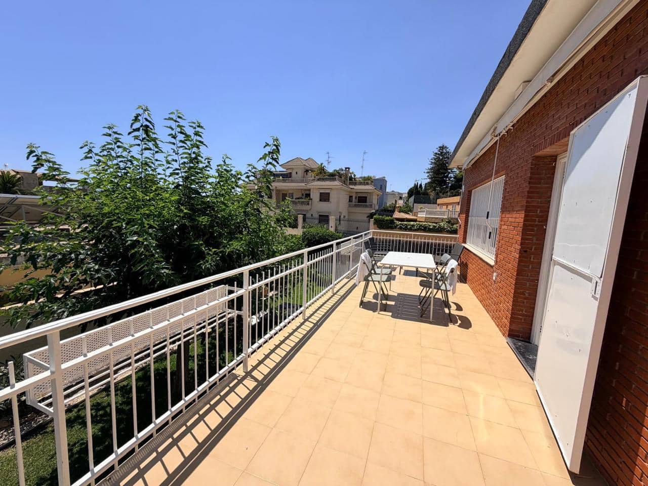 4 camera da letto Villa da affittare in Alicante citta con garage - 3.600 € (Rif: 9944960)