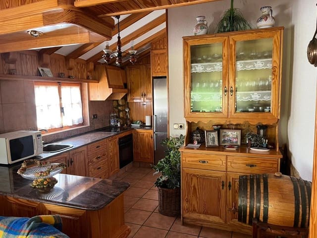3 soveværelse Villa til salg i Salinas med swimmingpool - € 228.000 (Ref: 9948651)
