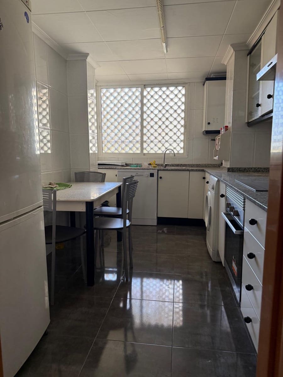 4 camera da letto Appartamento in vendita in Alicante citta con piscina - 259.000 € (Rif: 9950798)
