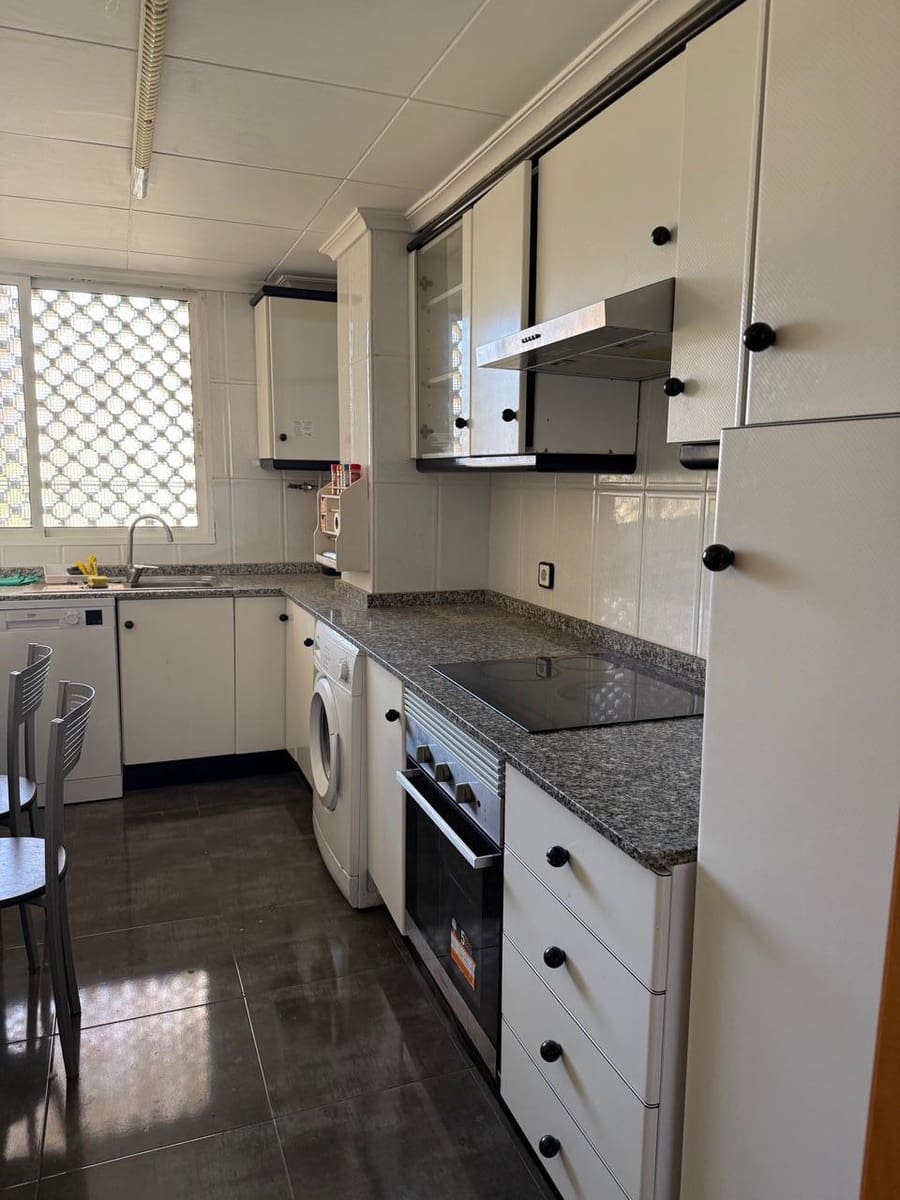 4 camera da letto Appartamento in vendita in Alicante citta con piscina - 259.000 € (Rif: 9950798)