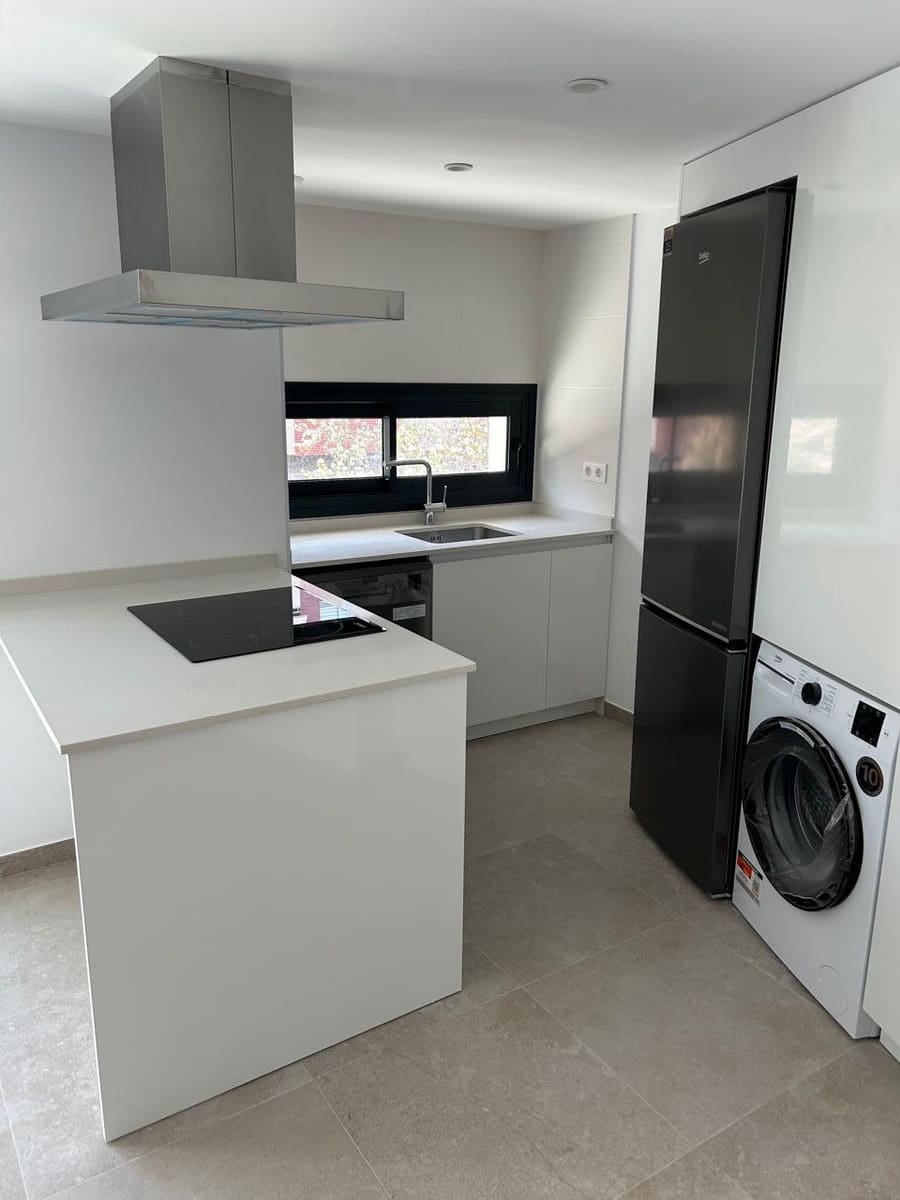 2 sovrum Lägenhet till salu i Alicante stad med garage - 330 000 € (Ref: 9981676)