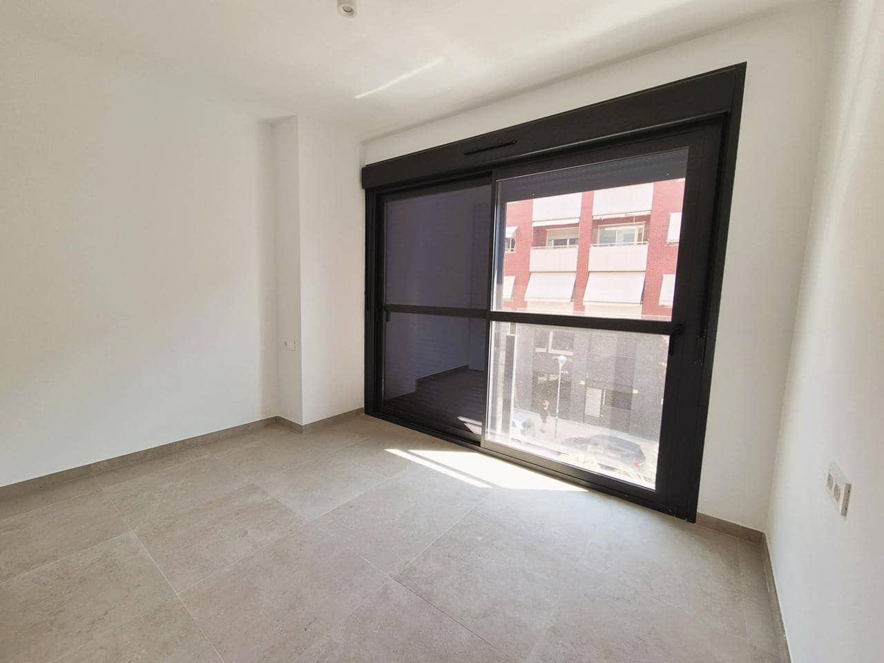2 sovrum Lägenhet till salu i Alicante stad med garage - 330 000 € (Ref: 9981676)