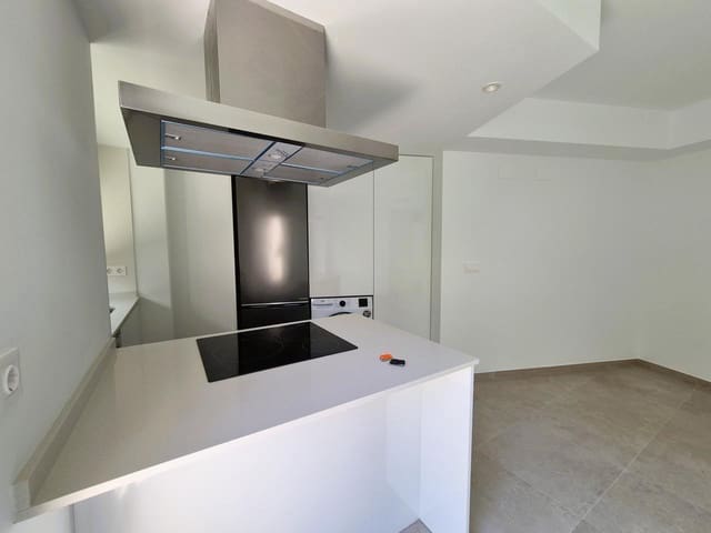 2 soveværelse Lejlighed til salg i Florida Baja, Alicante by med garage - € 330.000 (Ref: 9981676)