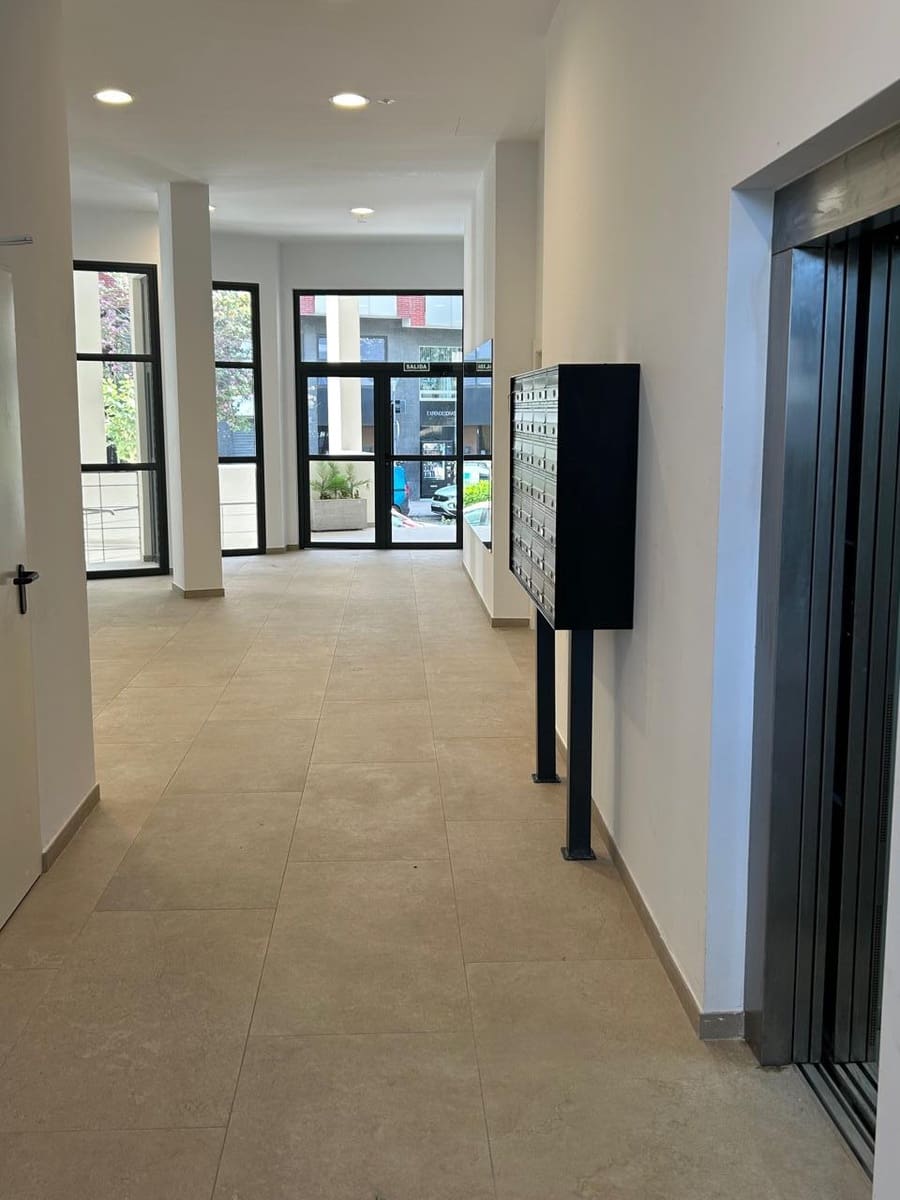 2 sovrum Lägenhet till salu i Alicante stad med garage - 330 000 € (Ref: 9981676)