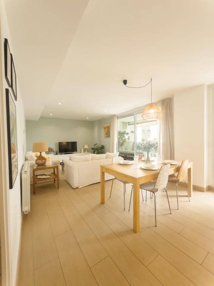 Piso de 4 habitaciones en Alicante / Alacant ciudad en venta con piscina garaje - 750.000 € (Ref: 9999143)