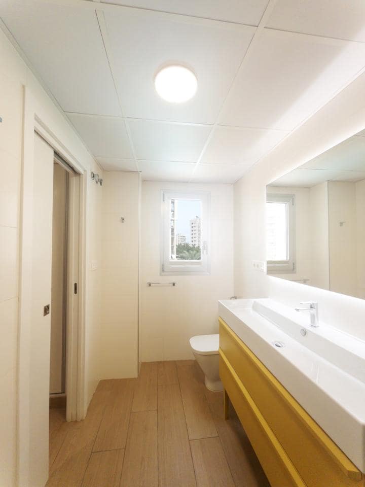 Piso de 4 habitaciones en Alicante / Alacant ciudad en venta con piscina garaje - 750.000 € (Ref: 9999143)