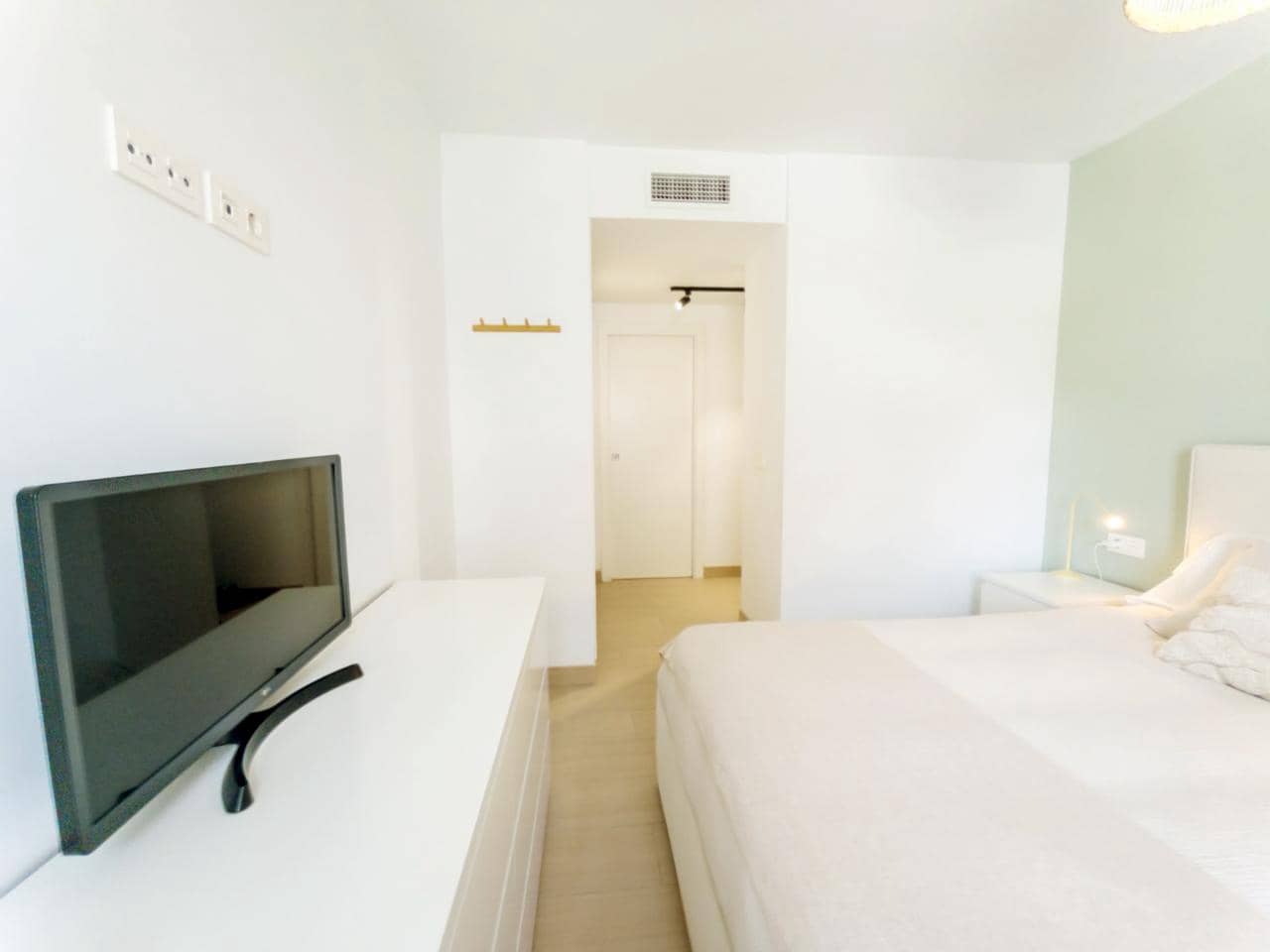 Piso de 4 habitaciones en Alicante / Alacant ciudad en venta con piscina garaje - 750.000 € (Ref: 9999143)