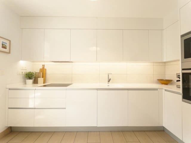 Piso de 4 habitaciones en PAU, Alicante / Alacant ciudad en venta con piscina garaje - 750.000 € (Ref: 9999143)