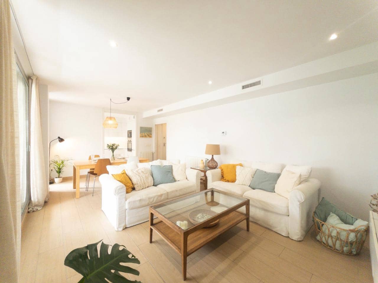 Piso de 4 habitaciones en Alicante / Alacant ciudad en venta con piscina garaje - 750.000 € (Ref: 9999143)