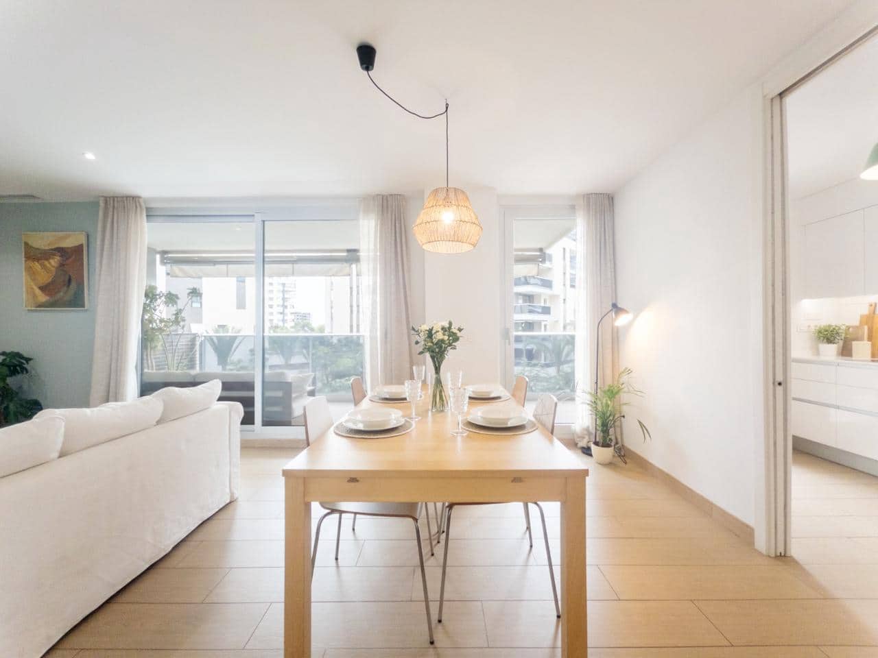 Piso de 4 habitaciones en Alicante / Alacant ciudad en venta con piscina garaje - 750.000 € (Ref: 9999143)