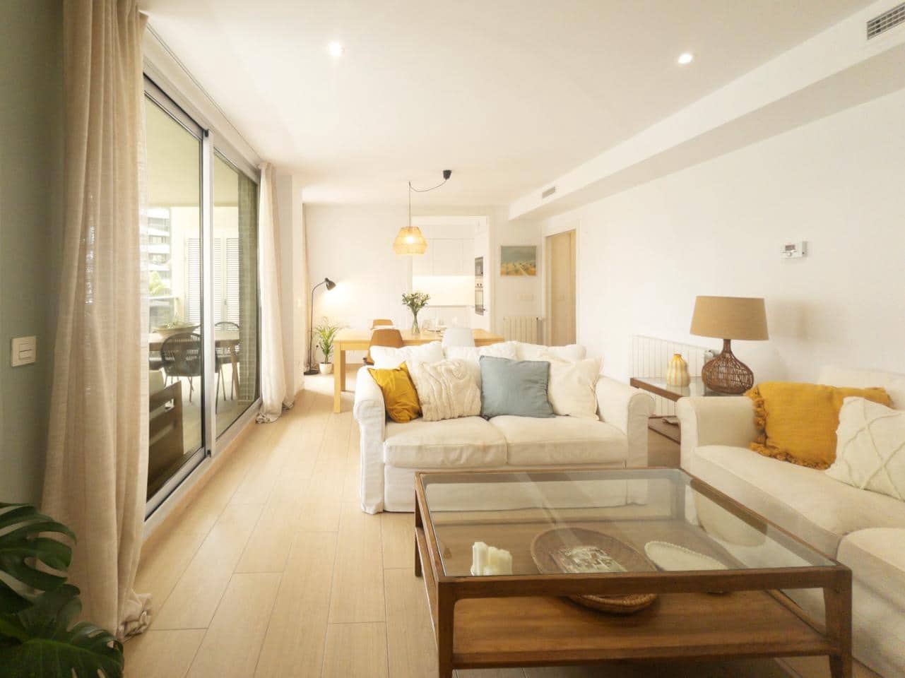 Piso de 4 habitaciones en Alicante / Alacant ciudad en venta con piscina garaje - 750.000 € (Ref: 9999143)