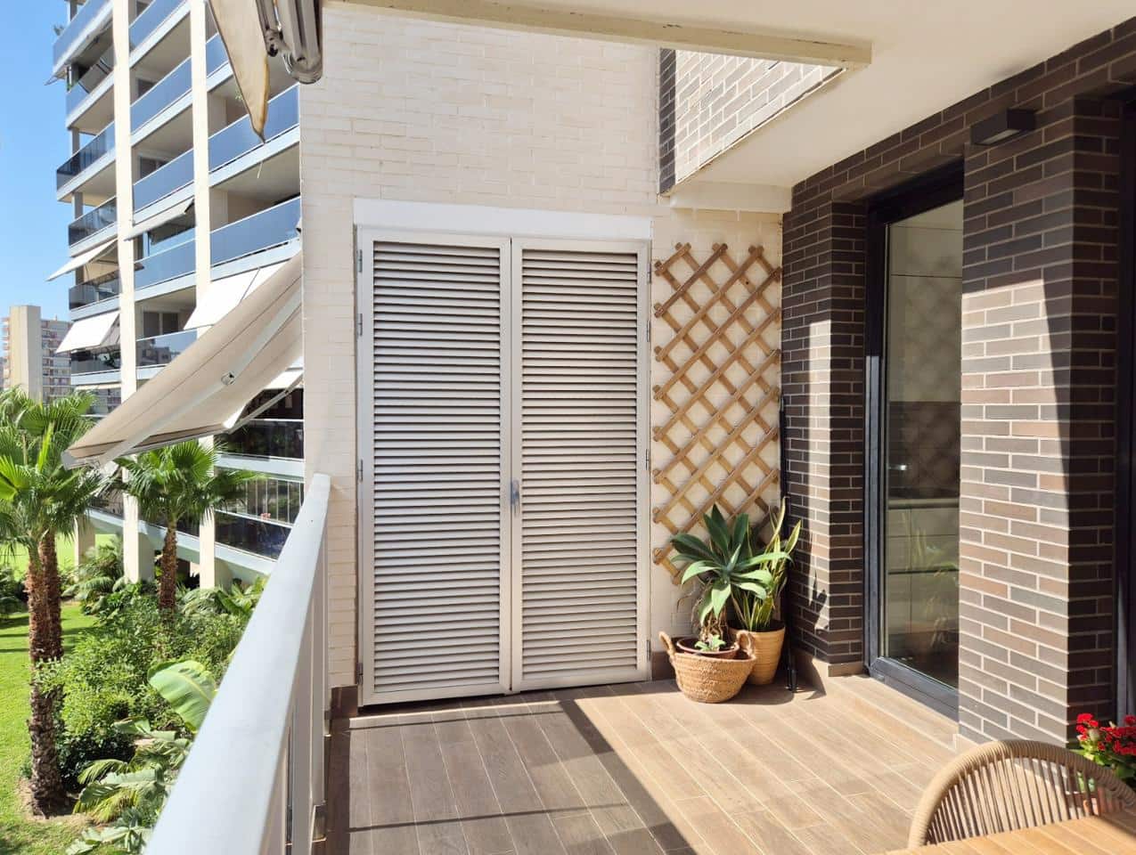 Piso de 4 habitaciones en Alicante / Alacant ciudad en venta con piscina garaje - 750.000 € (Ref: 9999143)