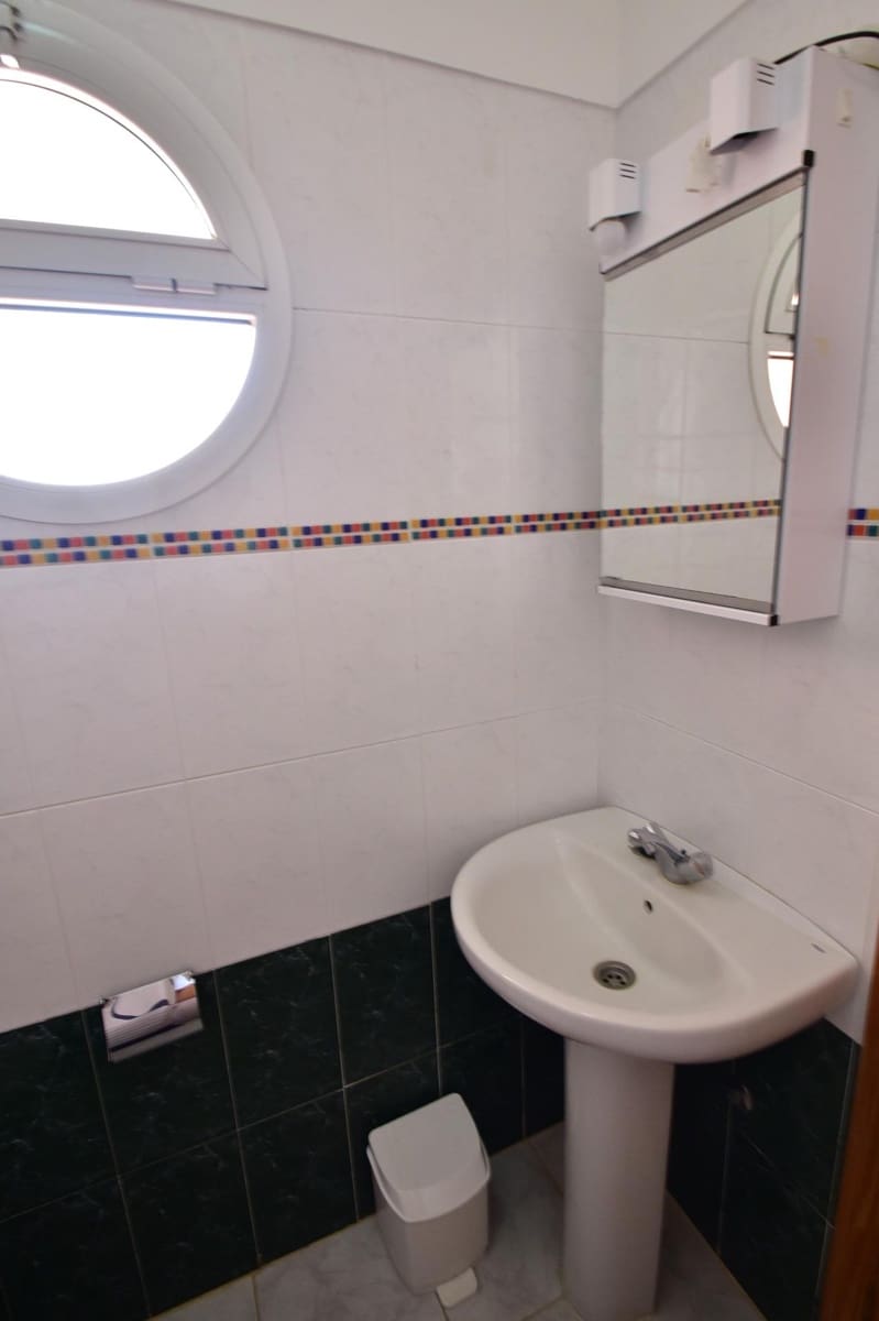 3 bedroom Terraced Villa for rent in Fasnia with garage - € 1,300 (Ref: 8678369)