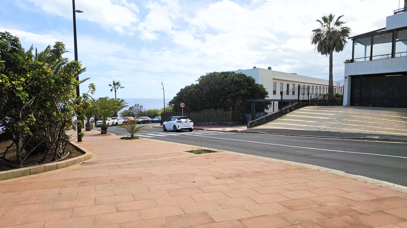 Garage in vendita in Radazul - 160.000 € (Rif: 8907551)