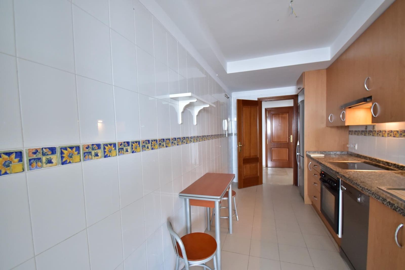 3 bedroom Penthouse for rent in Santa Cruz de Tenerife with garage - € 1,850 (Ref: 8915470)