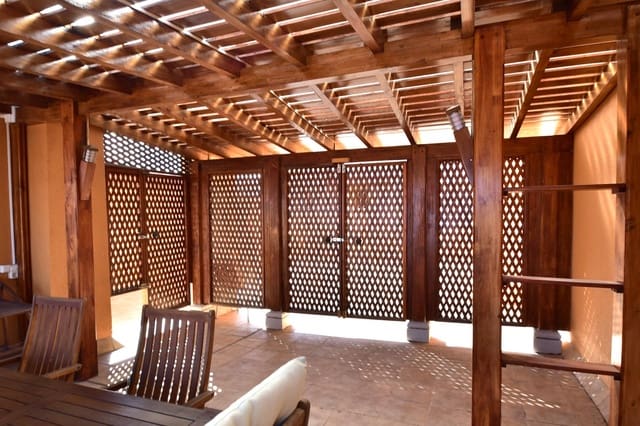 Penthouse de 3 chambres à louer à Santa Cruz de Tenerife avec garage - 1 850 € (Ref: 8915470)