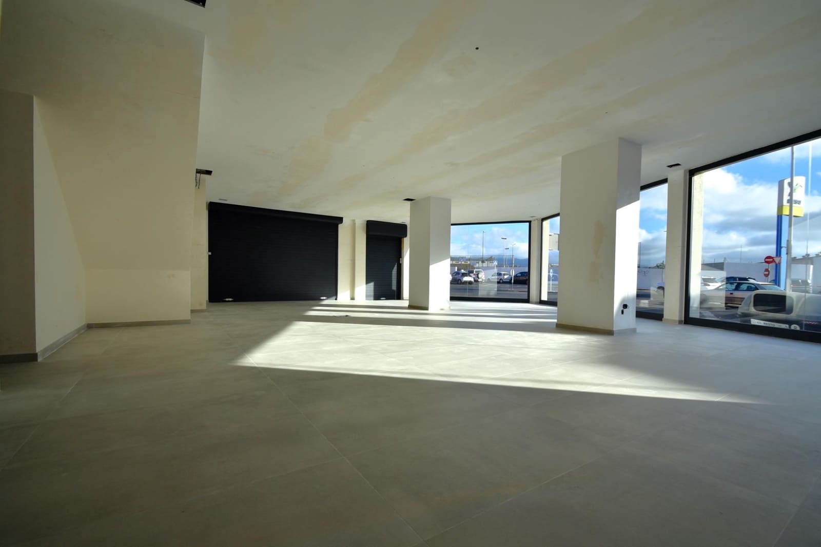 Commercial for rent in San Cristobal de La Laguna - € 2,841 (Ref: 9310829)