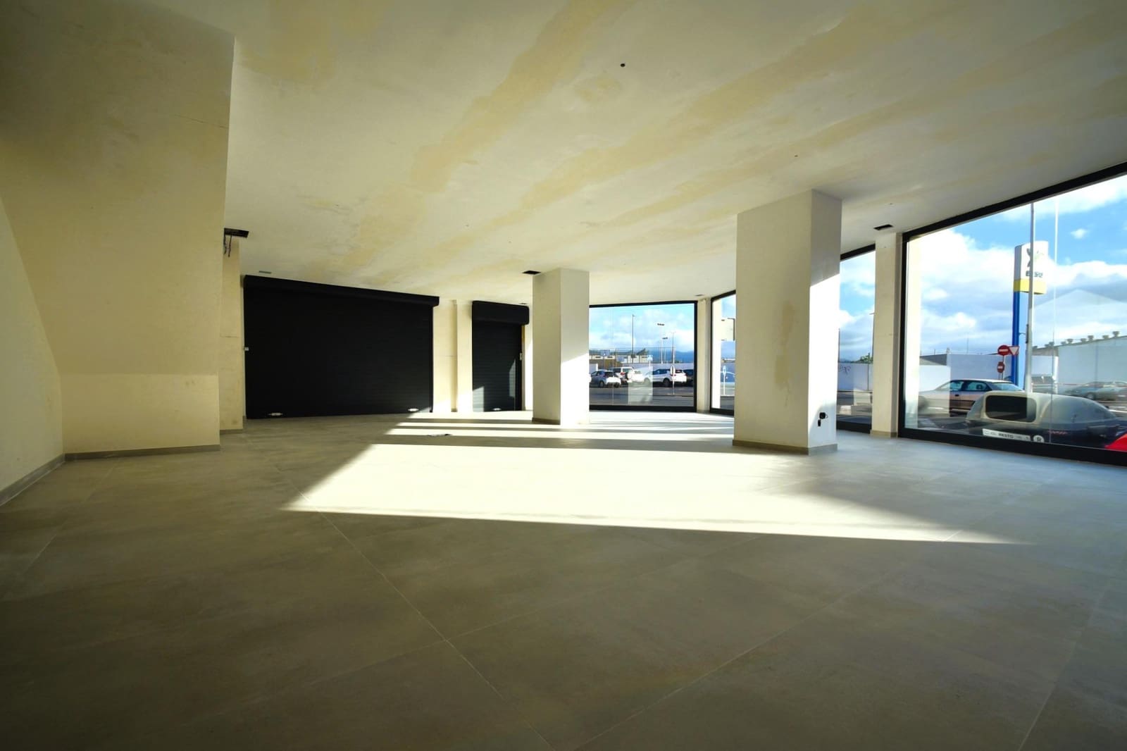 Commercial for rent in San Cristobal de La Laguna - € 2,841 (Ref: 9310829)