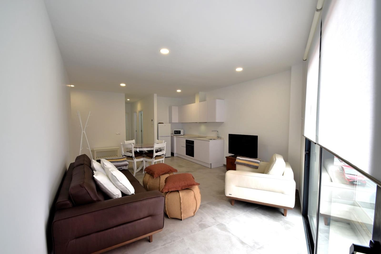 2 bedroom Flat for rent in San Cristobal de La Laguna - € 1,250 (Ref: 9310830)