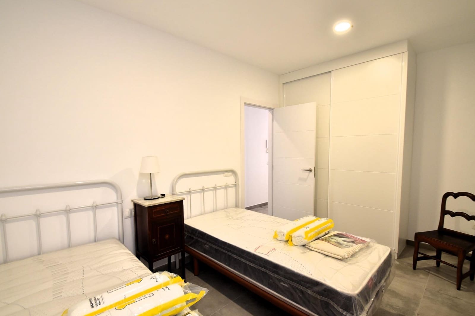 2 bedroom Flat for rent in San Cristobal de La Laguna - € 1,250 (Ref: 9310830)