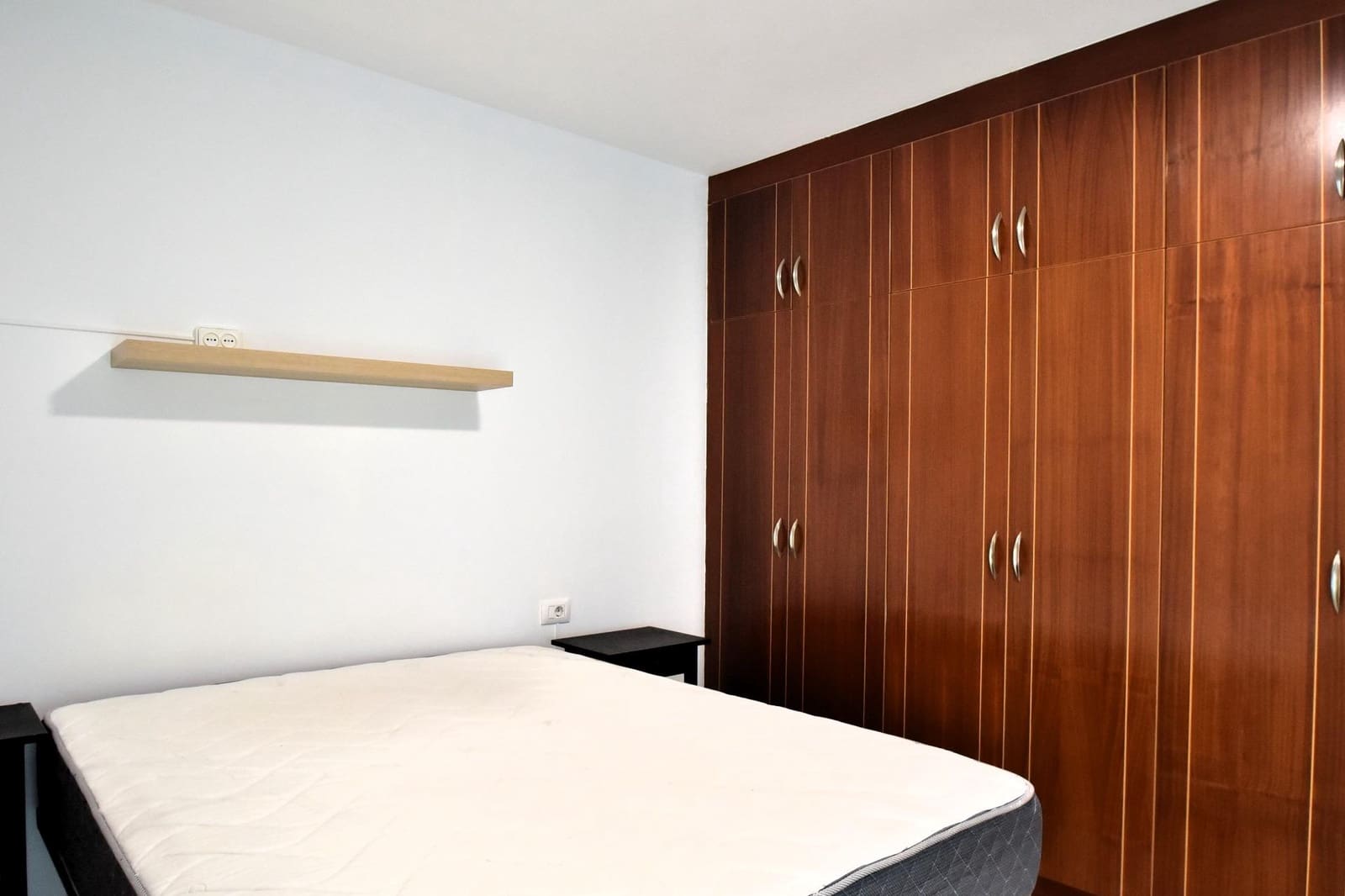 2 slaapkamer Flat te huur in Santa Cruz de Tenerife met garage - € 850 (Ref: 9474152)