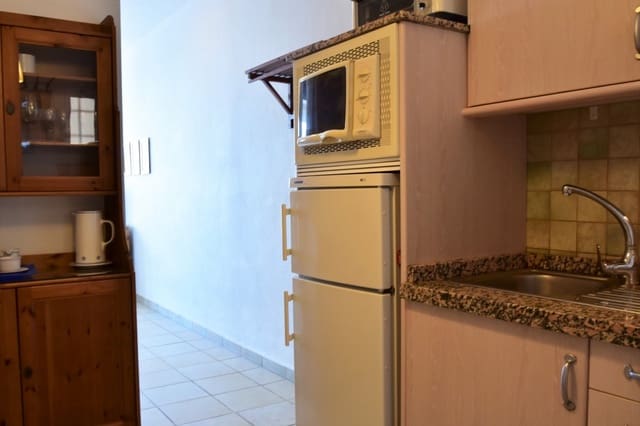 1 bedroom Flat for rent in Santa Cruz de Tenerife - € 650 (Ref: 9596047)