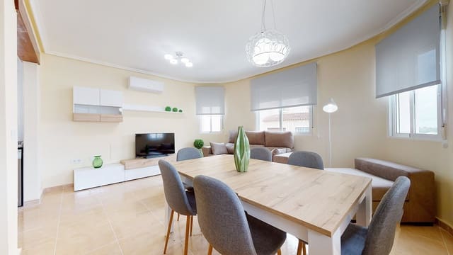 3 soveværelse Byhus til salg i San Miguel de Salinas med swimmingpool - € 219.900 (Ref: 8659983)