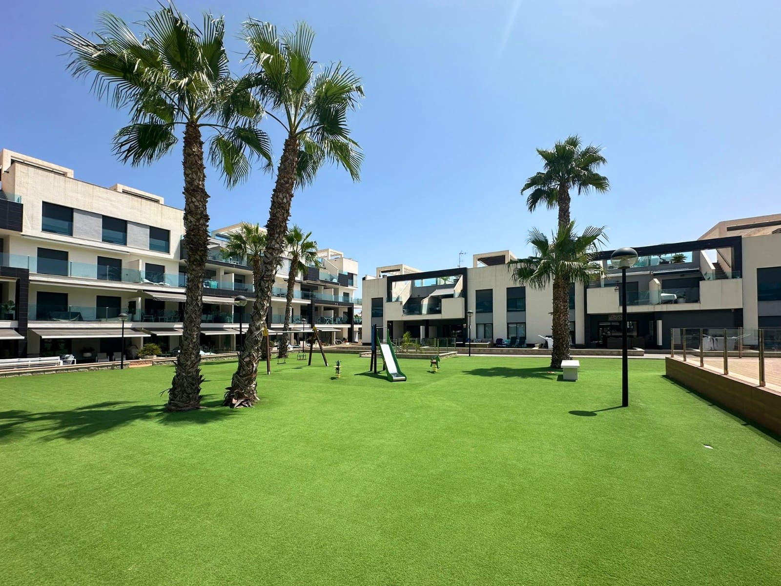 3 Zimmer Apartment zu verkaufen in El Raso mit Pool Garage - 299.000 € (Ref: 9148085)