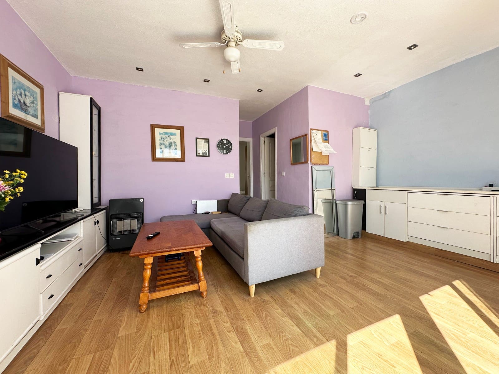 2 bedroom Bungalow for sale in Orihuela Costa with pool - € 120,000 (Ref: 9251582)