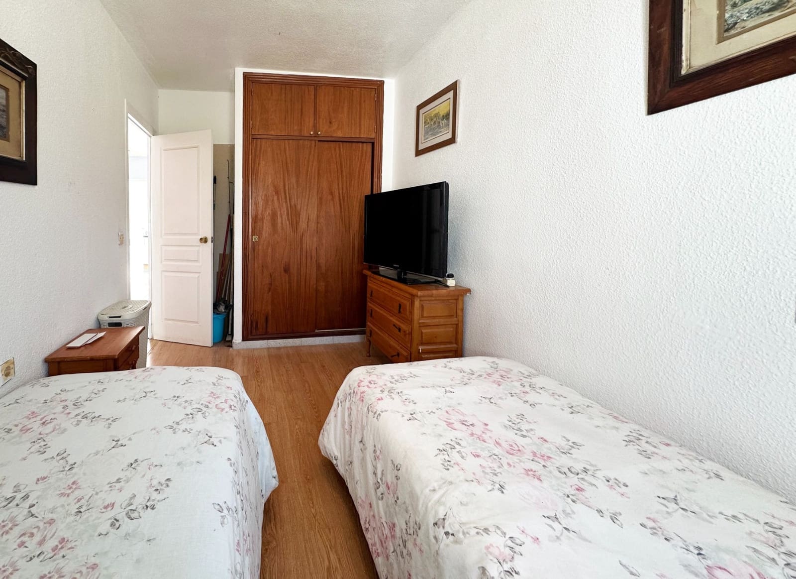 2 bedroom Bungalow for sale in Orihuela Costa with pool - € 120,000 (Ref: 9251582)