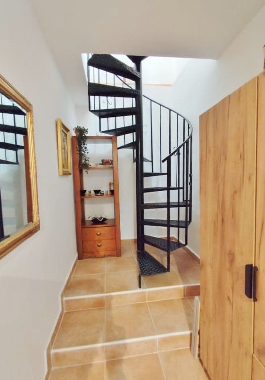 Chalet de 4 habitaciones en San Miguel de Salinas en venta con piscina garaje - 425.000 € (Ref: 9329543)