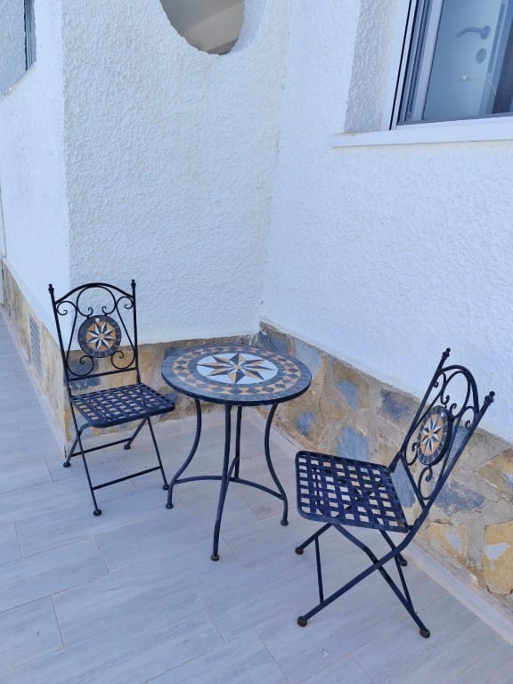 Chalet de 4 habitaciones en San Miguel de Salinas en venta con piscina garaje - 425.000 € (Ref: 9329543)