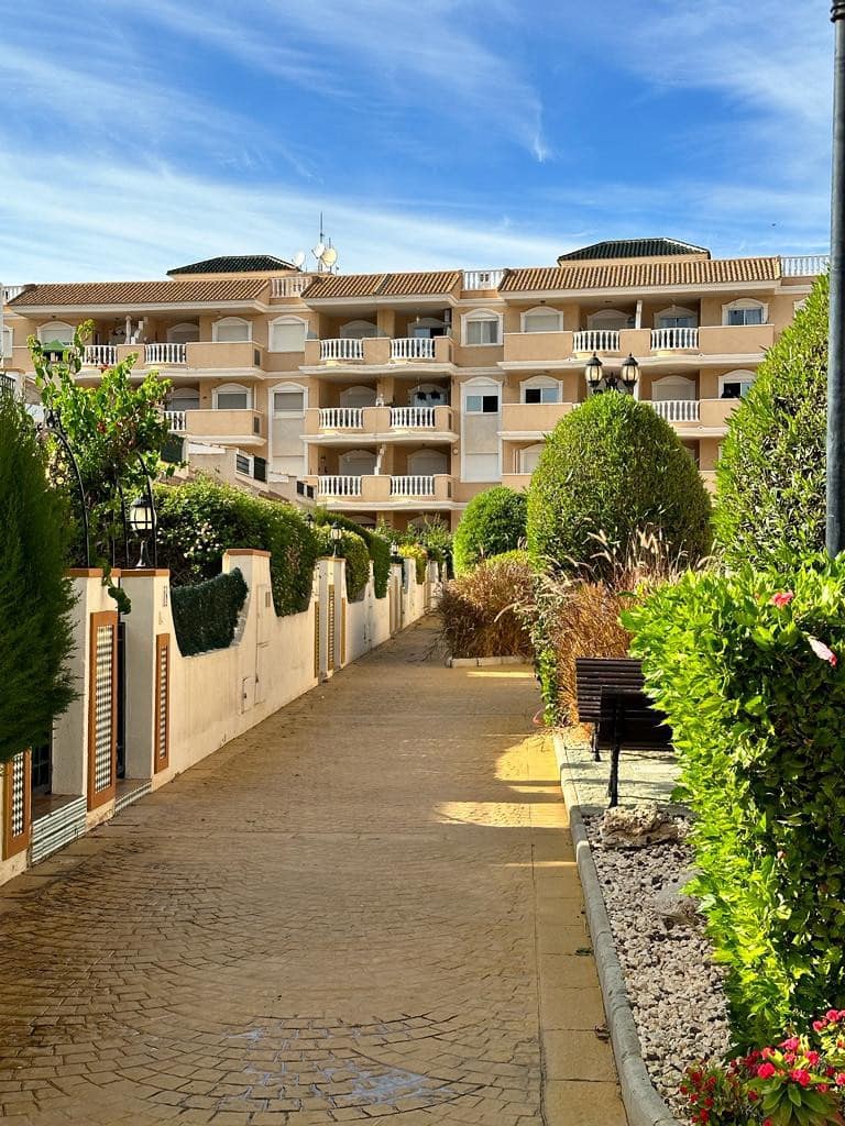 1 bedroom Apartment for sale in Orihuela Costa with pool - € 148,000 (Ref: 9503387)
