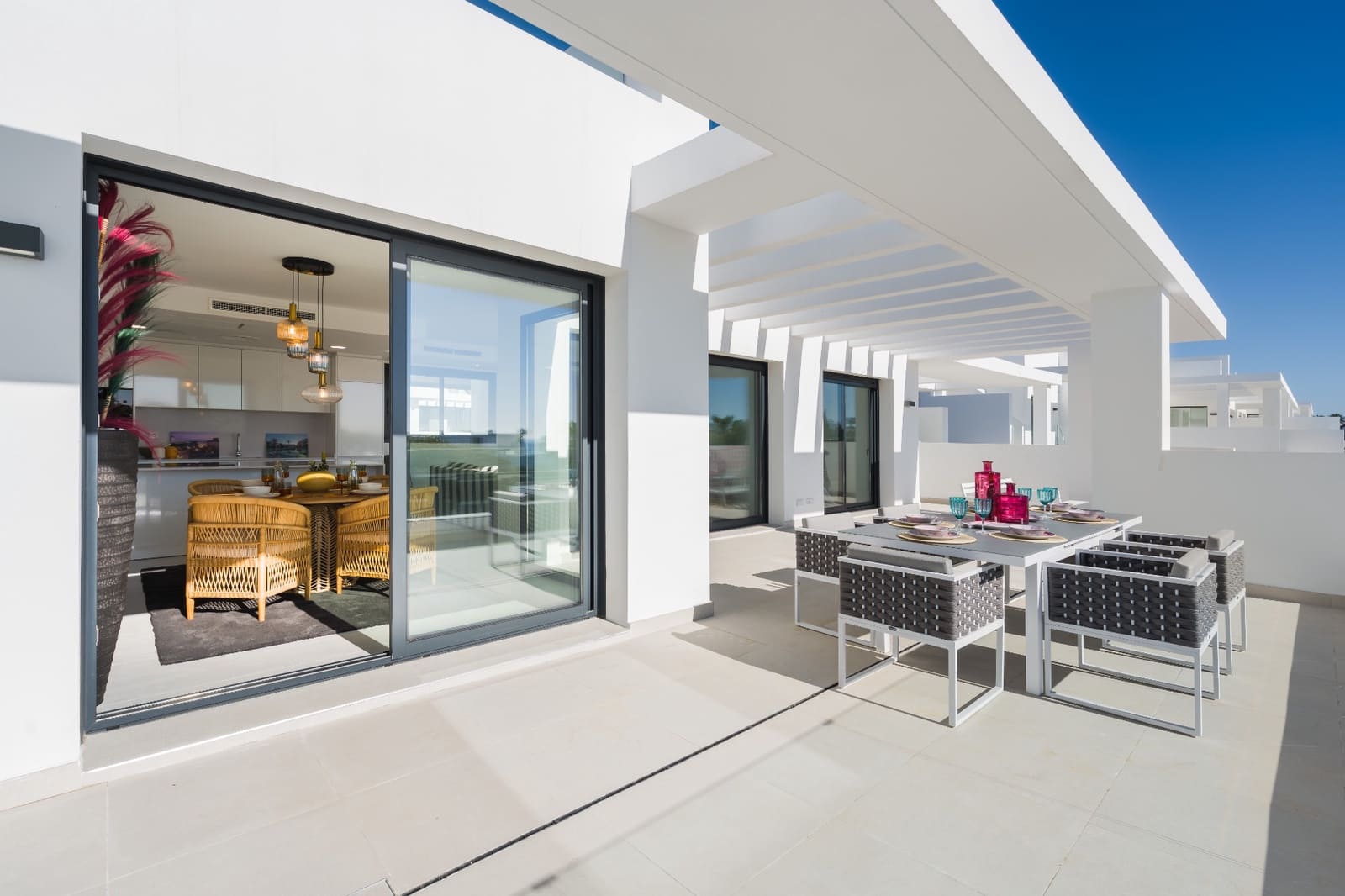 3 slaapkamer Appartement te koop in Estepona met zwembad - € 755.000 (Ref: 9650426)