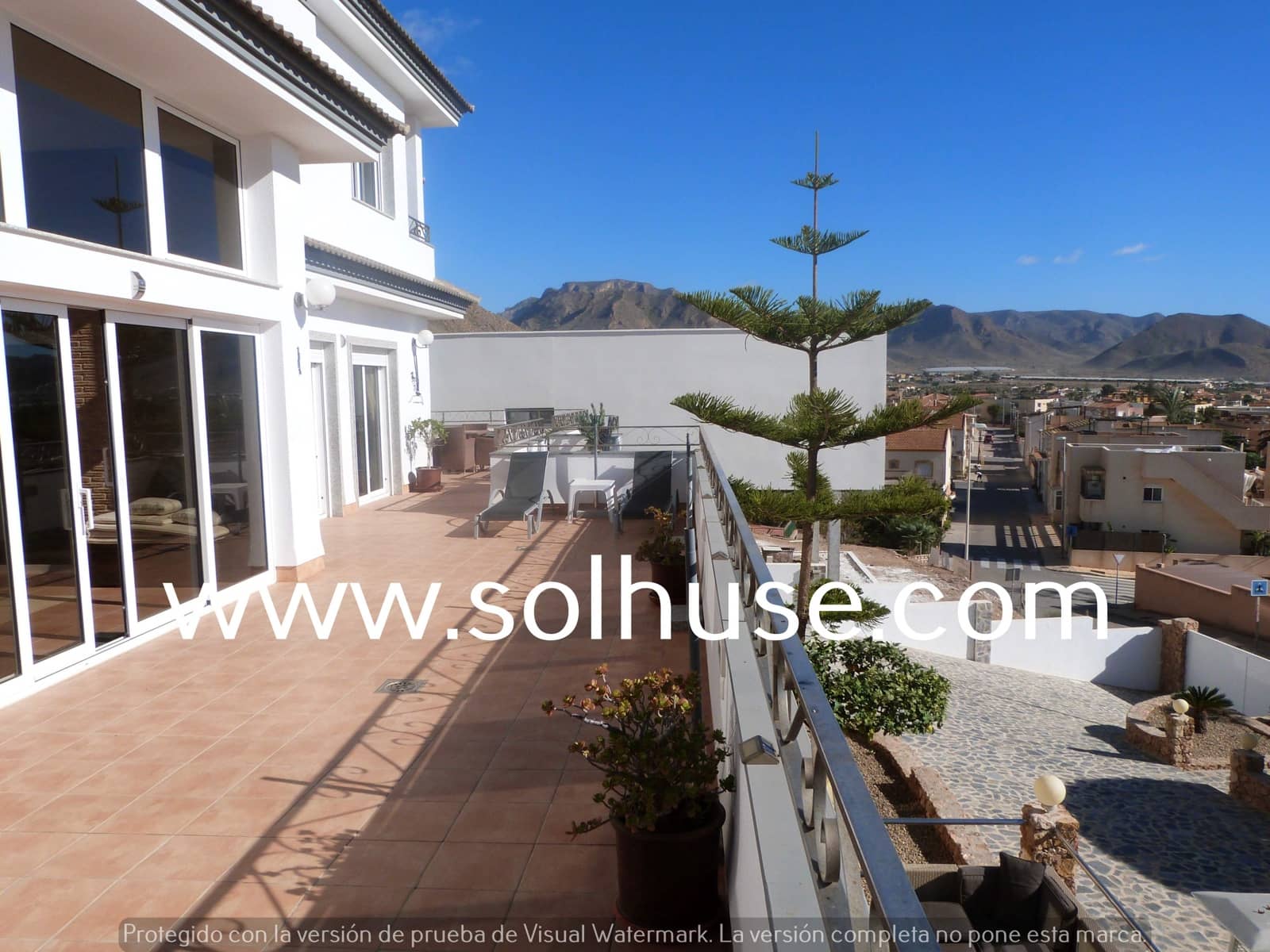 5 soveværelse Villa til salg i Isla Plana med swimmingpool garage - € 1.390.000 (Ref: 7343250)