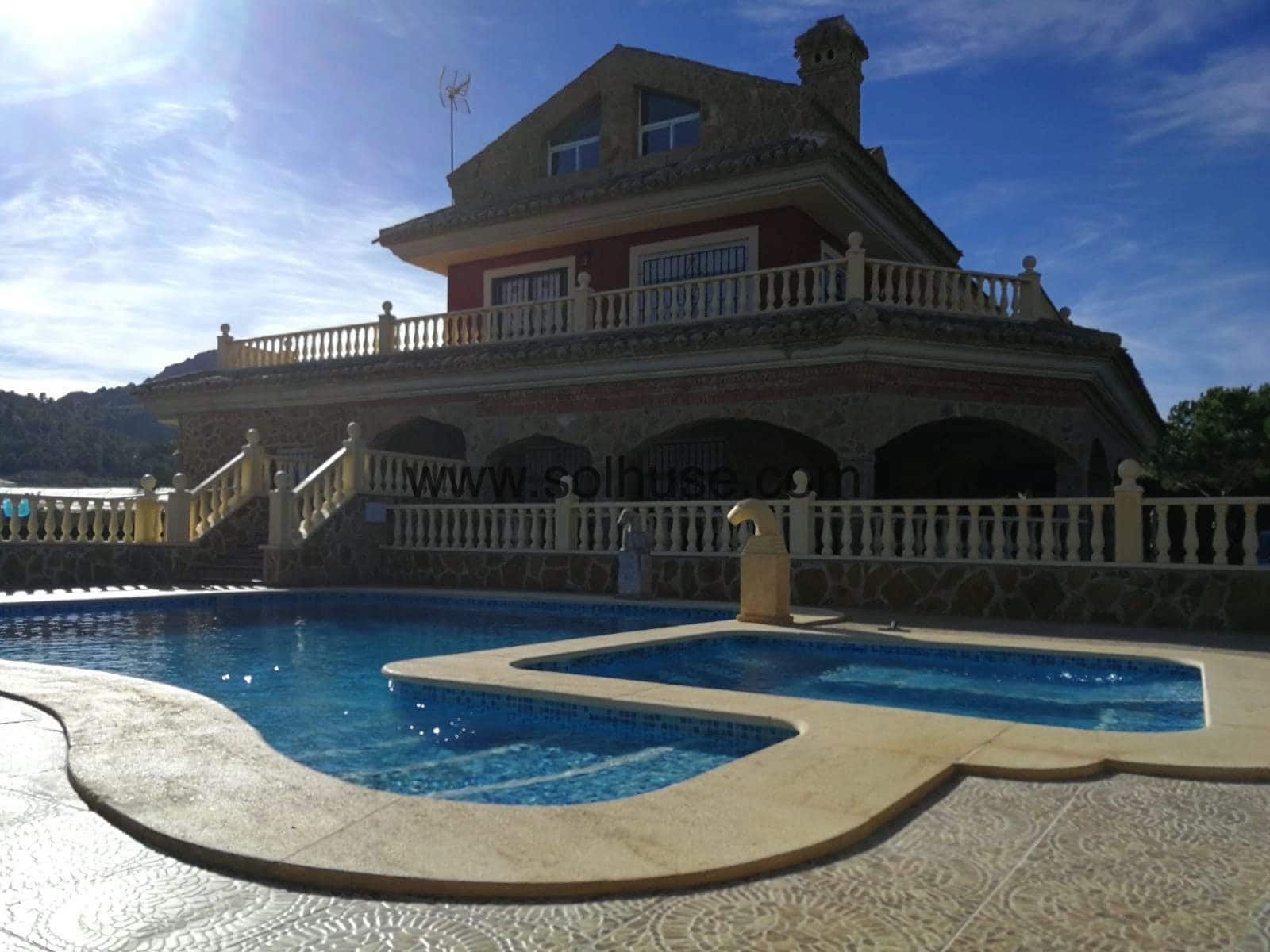 5 soveværelse Villa til salg i Atalaya med swimmingpool garage - € 589.000 (Ref: 7799016)