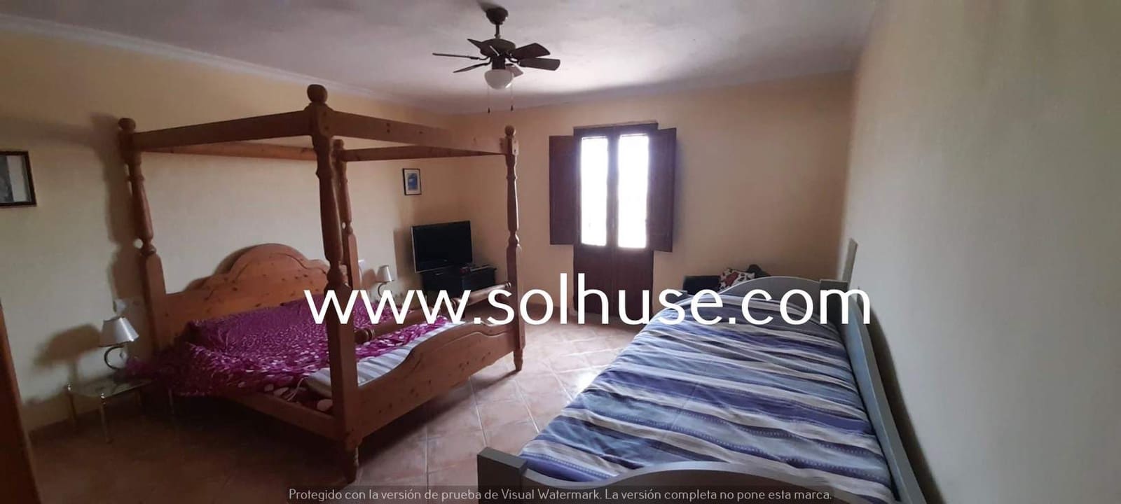 3 sypialnia Finka/Dom wiejski na sprzedaż w Leiva z garażem - 219 000 € (Ref: 7856005)