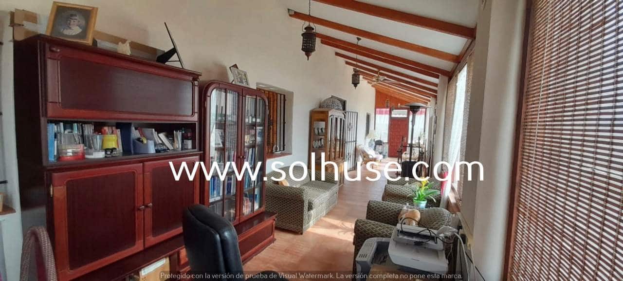 3 sypialnia Finka/Dom wiejski na sprzedaż w Leiva z garażem - 219 000 € (Ref: 7856005)