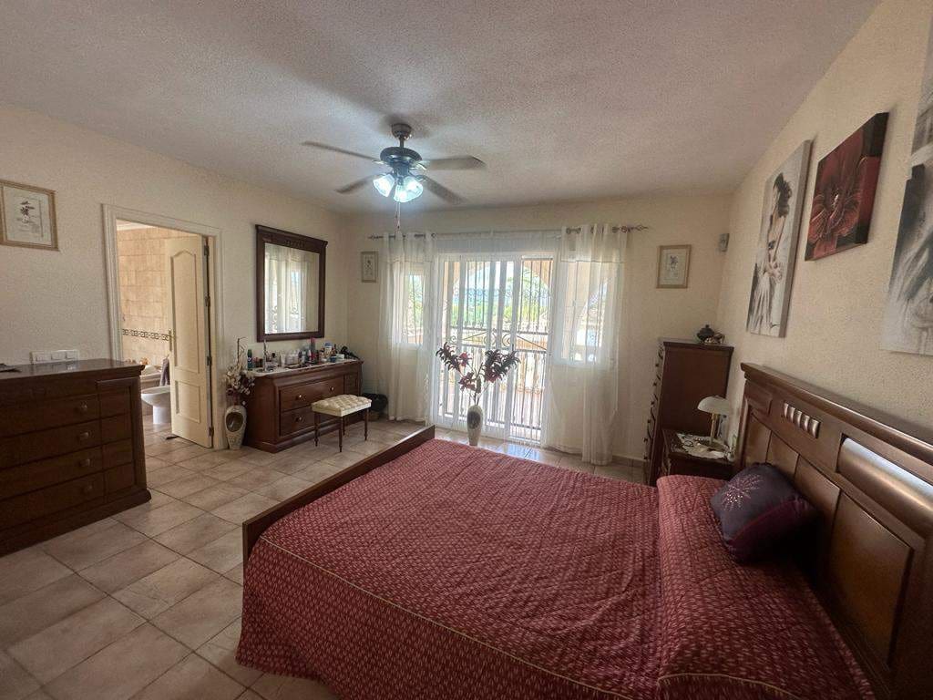 4 sypialnia Finka/Dom wiejski na sprzedaż w Leiva - 535 000 € (Ref: 7893395)