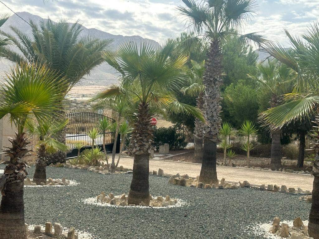 4 sypialnia Finka/Dom wiejski na sprzedaż w Leiva - 535 000 € (Ref: 7893395)