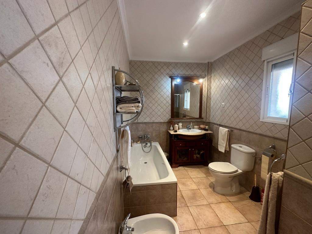 4 sypialnia Finka/Dom wiejski na sprzedaż w Leiva - 535 000 € (Ref: 7893395)