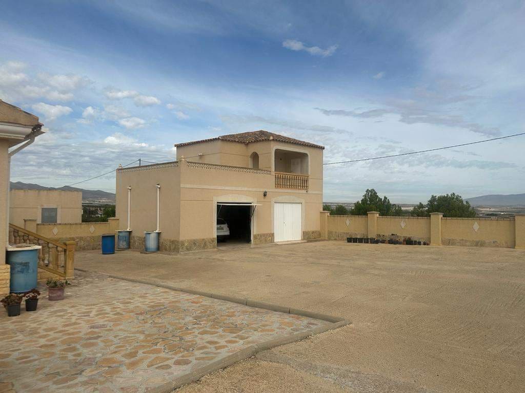 4 sypialnia Finka/Dom wiejski na sprzedaż w Leiva - 535 000 € (Ref: 7893395)