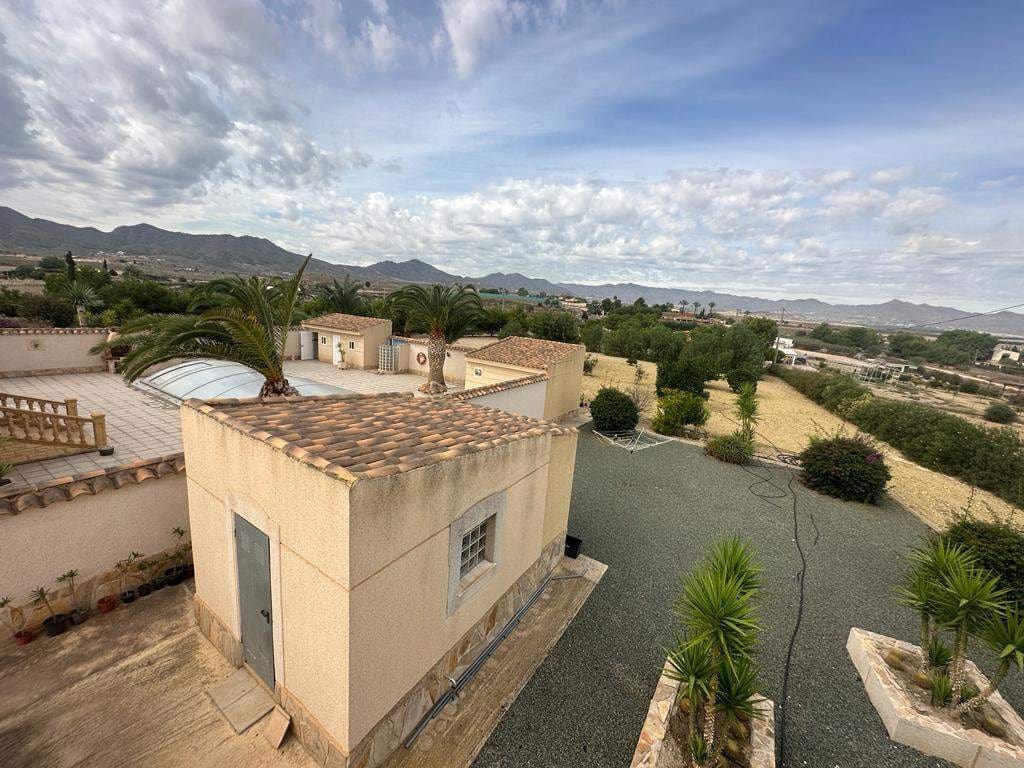 4 sypialnia Finka/Dom wiejski na sprzedaż w Leiva - 535 000 € (Ref: 7893395)