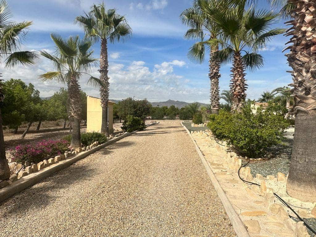 4 sypialnia Finka/Dom wiejski na sprzedaż w Leiva - 535 000 € (Ref: 7893395)