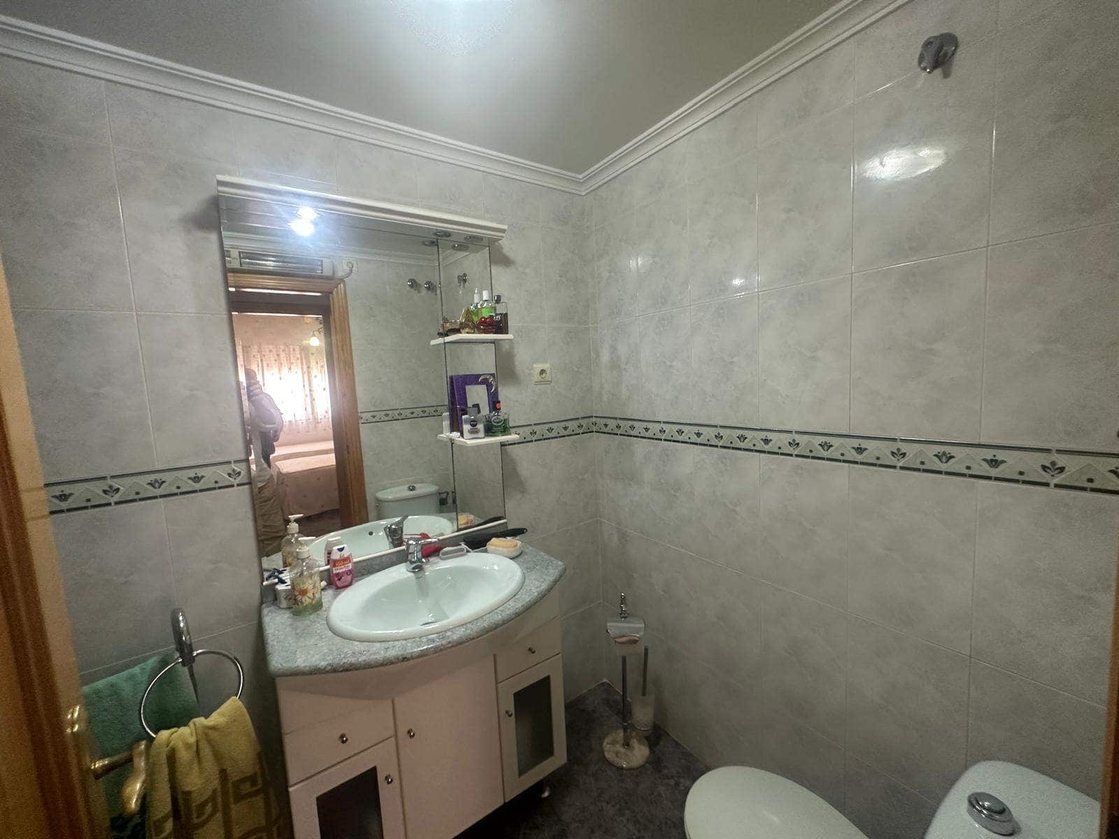 3 bedroom Apartment for sale in Puerto de Mazarron - € 199,900 (Ref: 8580103)