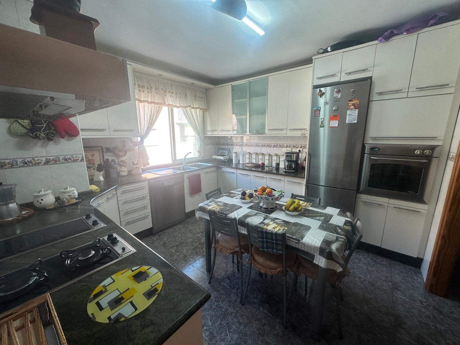 3 bedroom Apartment for sale in Puerto de Mazarron - € 199,900 (Ref: 8580103)