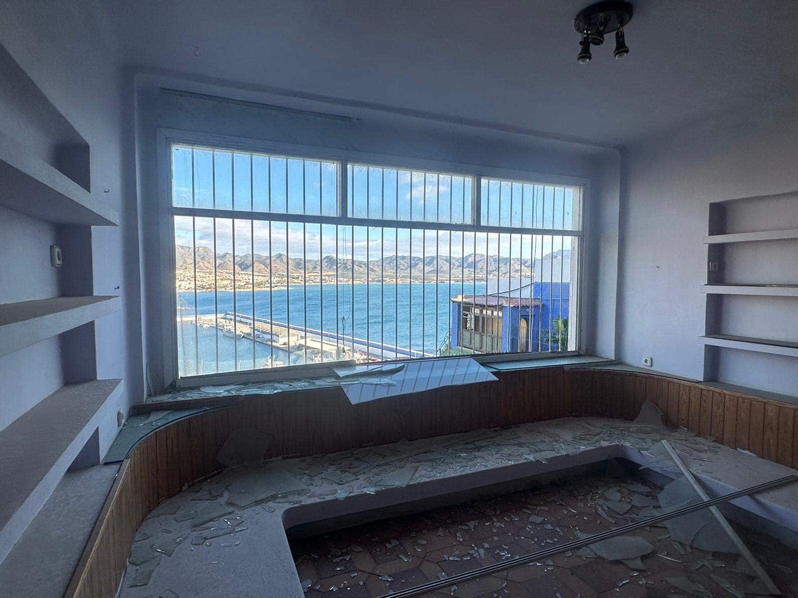 5 quarto Moradia para venda em Puerto de Mazarron - 699 900 € (Ref: 9004024)