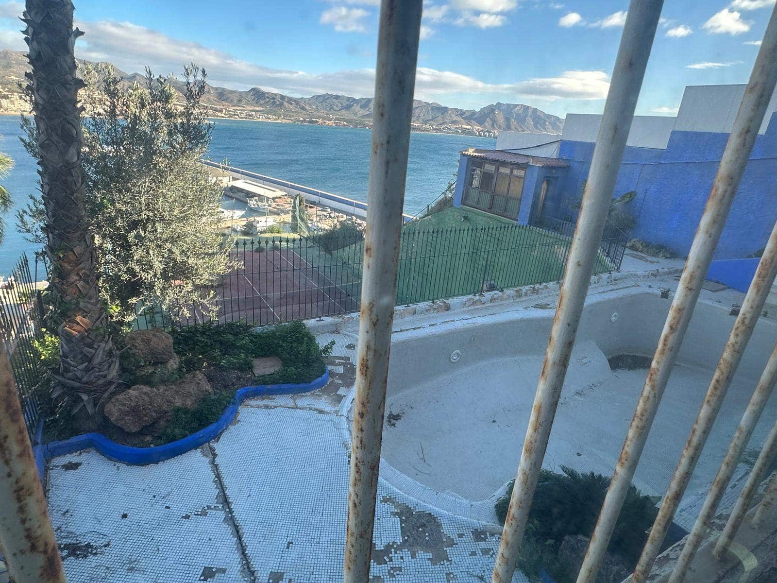 5 quarto Moradia para venda em Puerto de Mazarron - 699 900 € (Ref: 9004024)