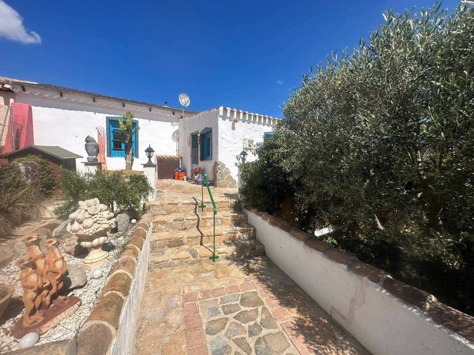 3 makuuhuone Maalaistalo myytävänä paikassa Leiva - 275 000 € (Ref: 9004025)